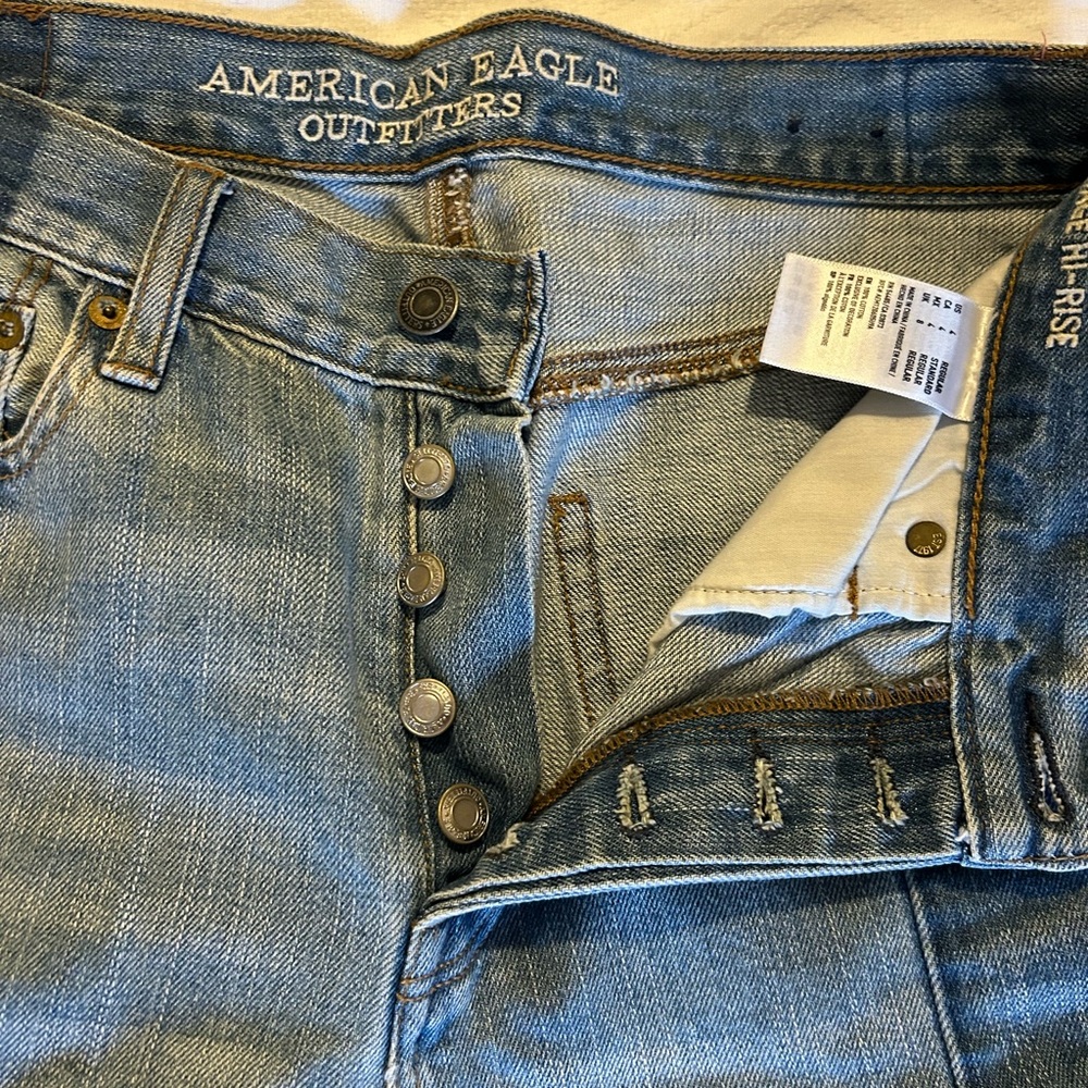 American Eagle High Rise Jeans - Light Blue